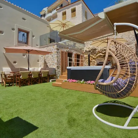 Sea-Front Jacuzzi & Garden Luxury 