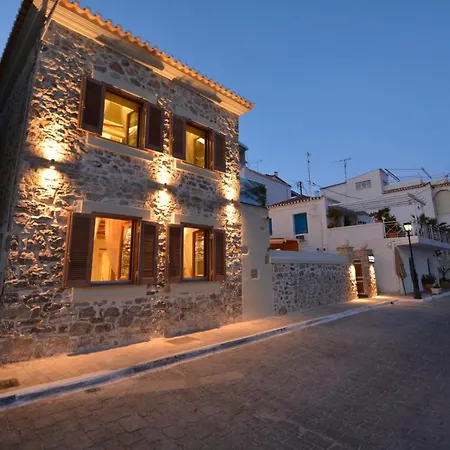 Sea-Front Jacuzzi & Garden Luxury 